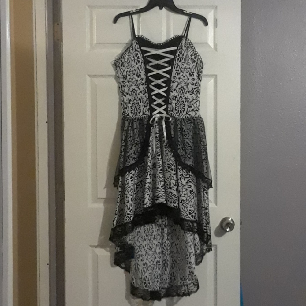 Cute black & white front lace up corset dress